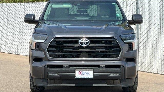 2024 Toyota Sequoia SR5