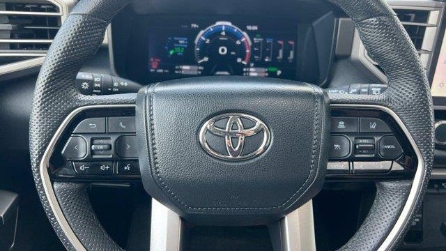 2024 Toyota Sequoia SR5