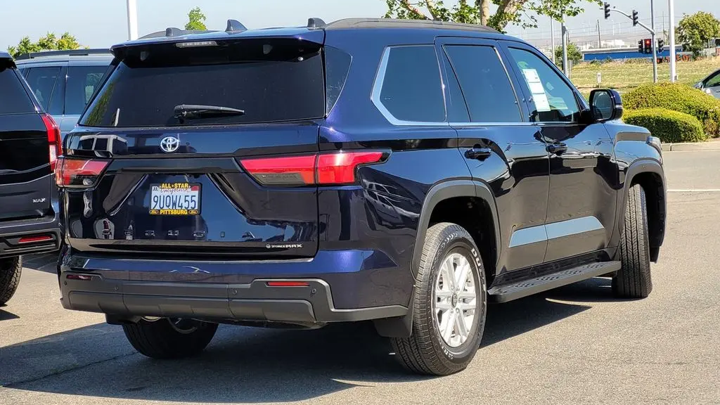 2025 Toyota Sequoia SR5