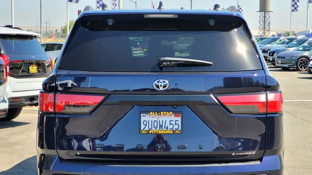 2025 Toyota Sequoia SR5