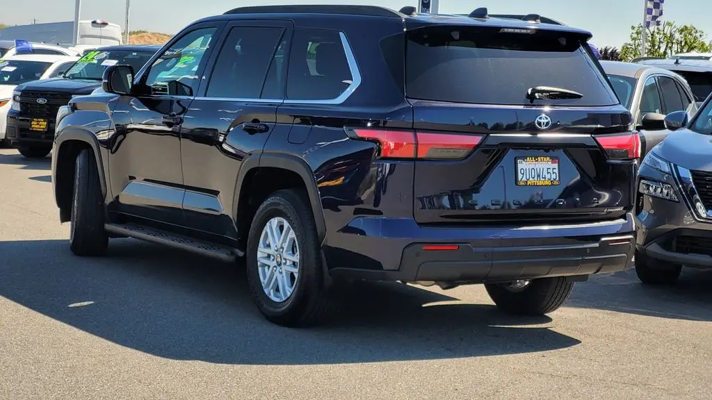 2025 Toyota Sequoia SR5