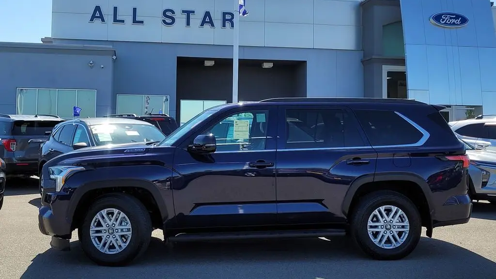 2025 Toyota Sequoia SR5