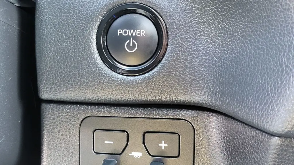 2025 Toyota Sequoia SR5