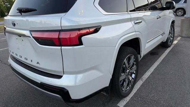 2023 Toyota Sequoia SR5