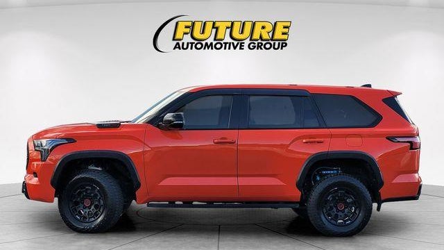 2023 Toyota Sequoia SR5
