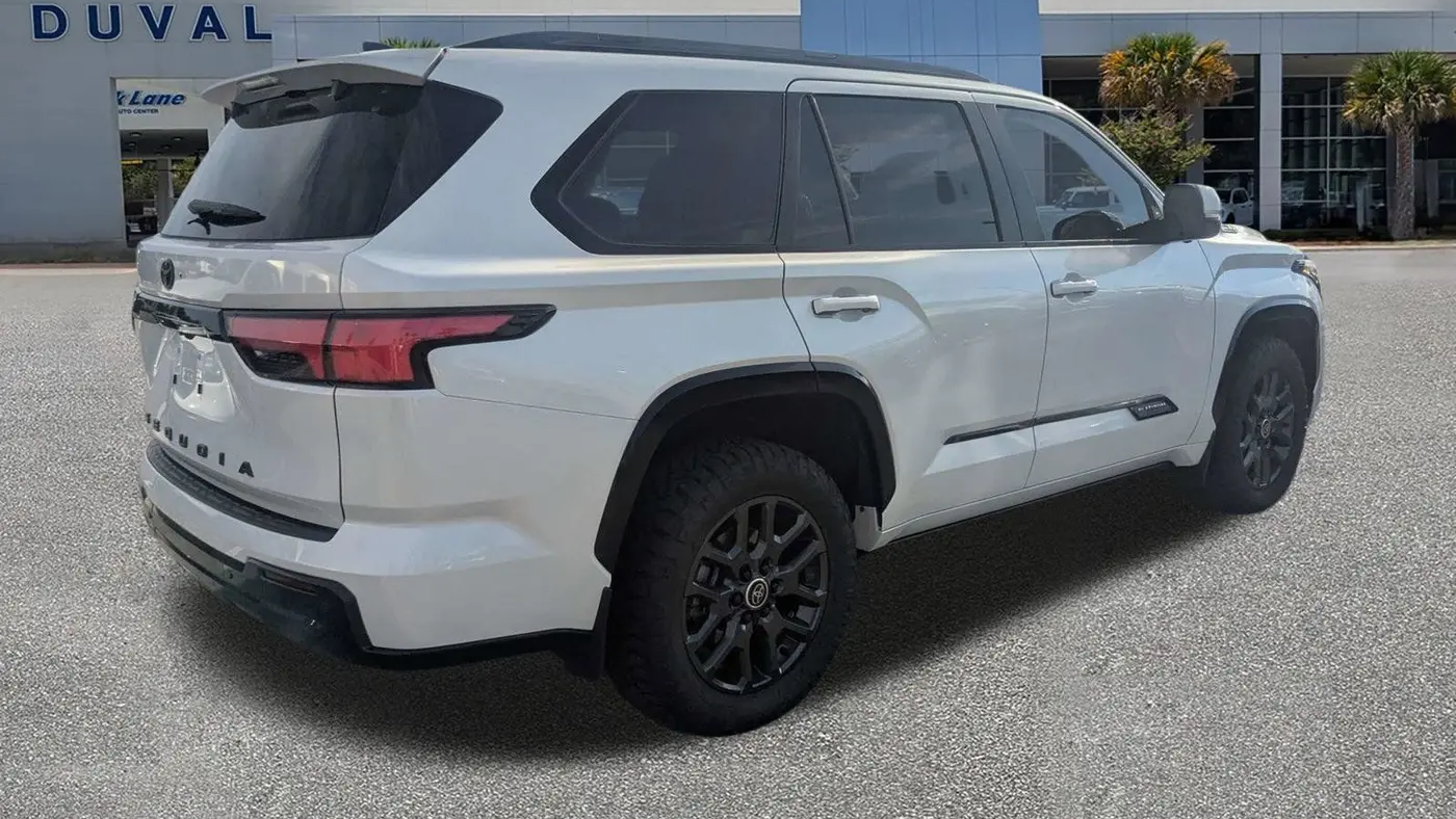 2024 Toyota Sequoia SR5
