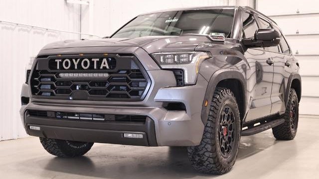 2024 Toyota Sequoia SR5
