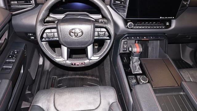 2024 Toyota Sequoia SR5