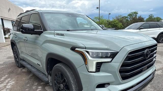 2024 Toyota Sequoia SR5