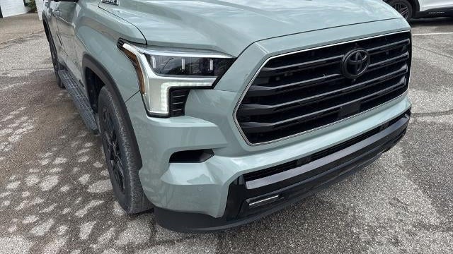 2024 Toyota Sequoia SR5