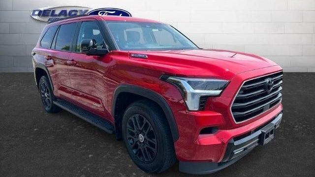 2024 Toyota Sequoia SR5