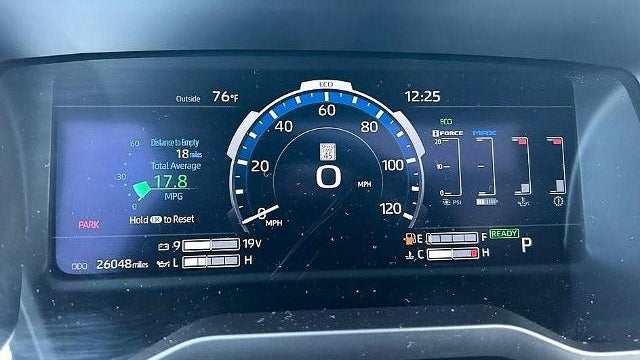2024 Toyota Sequoia SR5