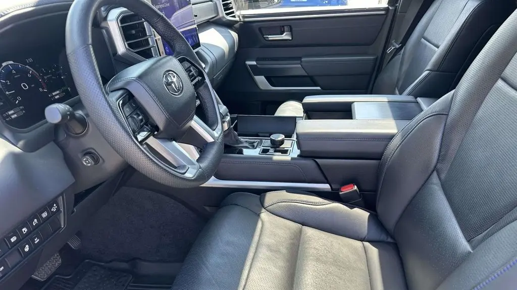 2025 Toyota Sequoia Platinum
