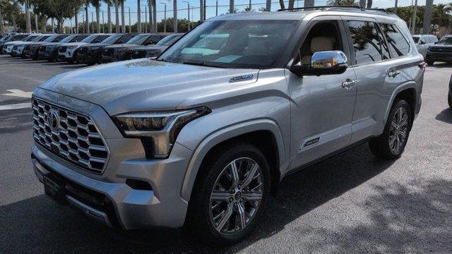 2024 Toyota Sequoia SR5