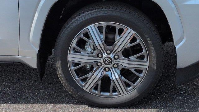 2024 Toyota Sequoia SR5