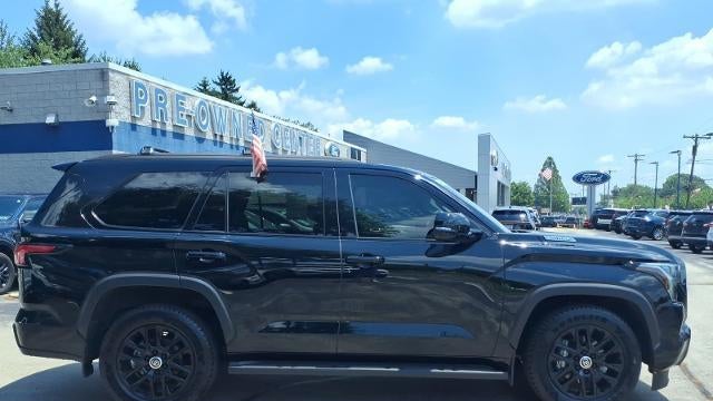2024 Toyota Sequoia SR5