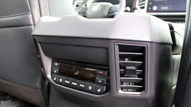 2025 Toyota Sequoia Platinum