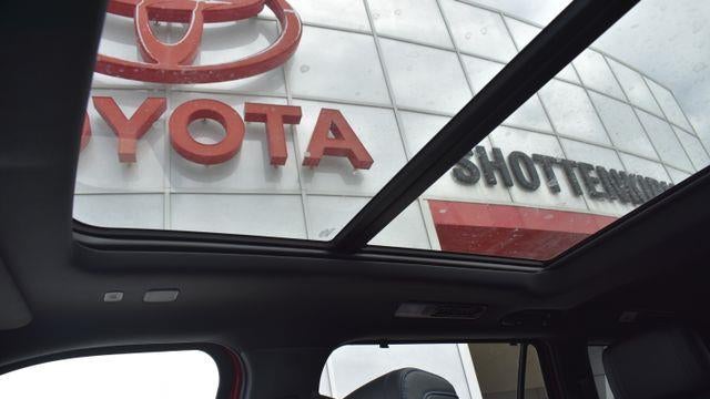 2025 Toyota Sequoia Platinum
