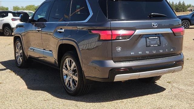 2023 Toyota Sequoia SR5