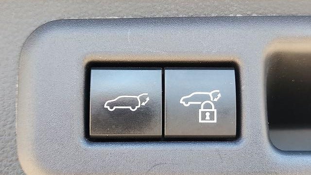 2023 Toyota Sequoia SR5