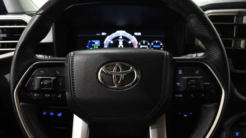 2023 Toyota Sequoia SR5