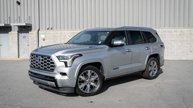 2024 Toyota Sequoia SR5