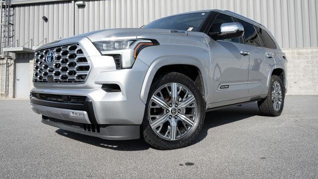 2024 Toyota Sequoia SR5