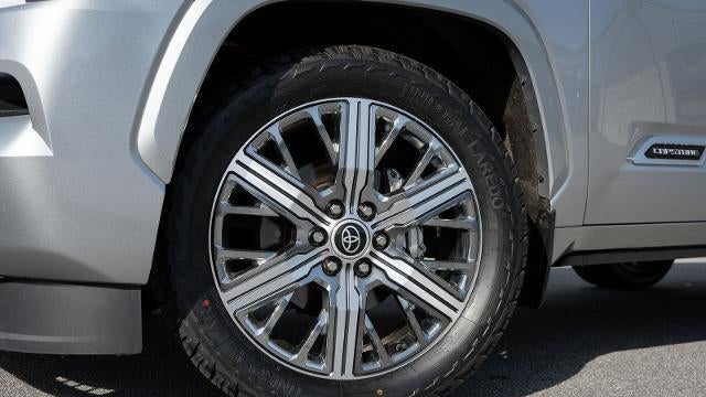 2024 Toyota Sequoia SR5