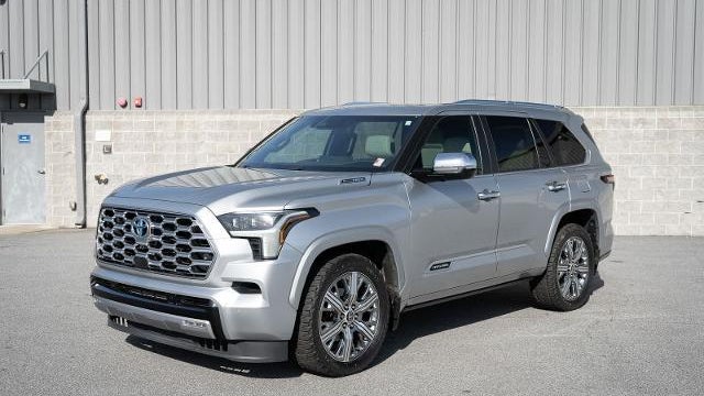 2024 Toyota Sequoia SR5