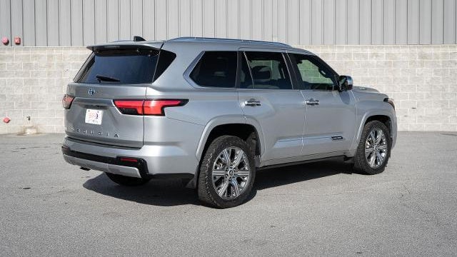 2024 Toyota Sequoia SR5