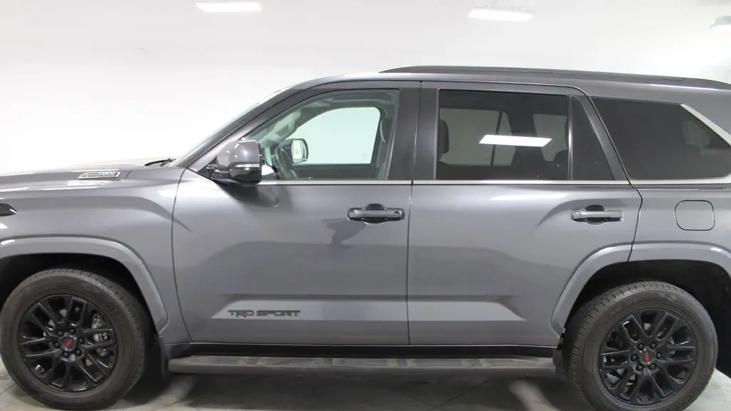2024 Toyota Sequoia SR5
