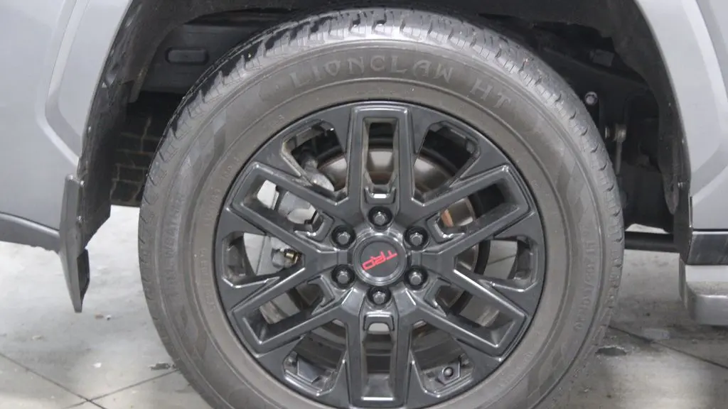 2024 Toyota Sequoia SR5