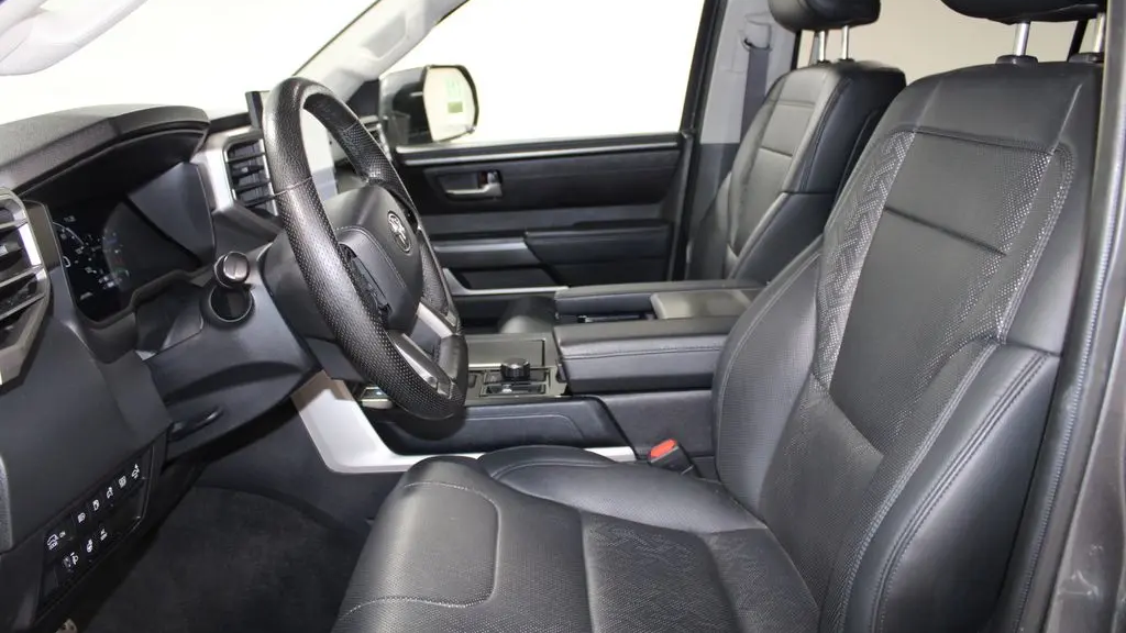 2024 Toyota Sequoia SR5