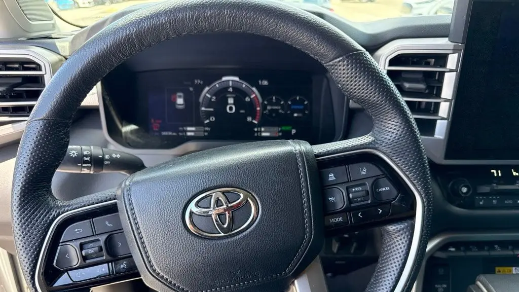 2024 Toyota Sequoia SR5