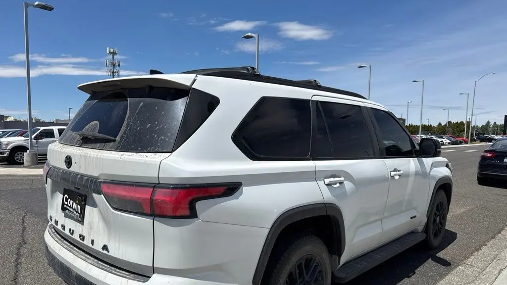 2024 Toyota Sequoia SR5