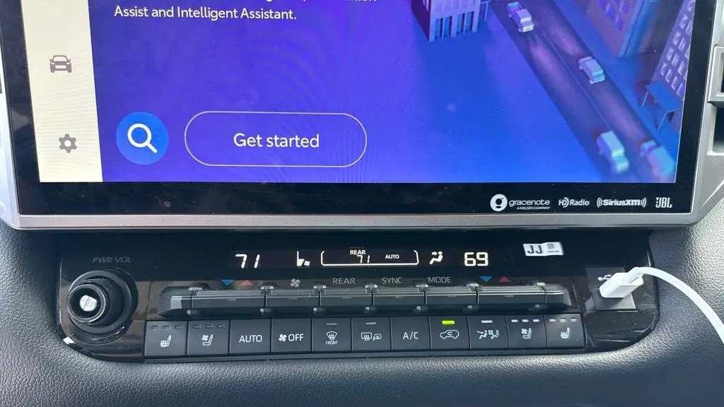 2024 Toyota Sequoia SR5