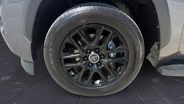 2024 Toyota Sequoia SR5