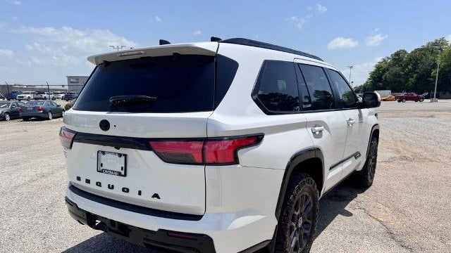 2024 Toyota Sequoia SR5