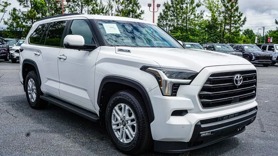 2025 Toyota Sequoia SR5