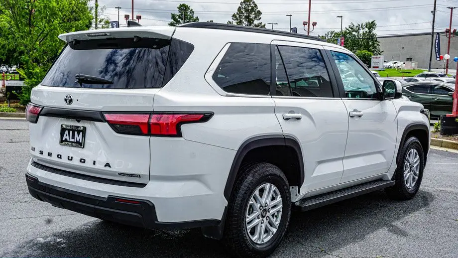 2025 Toyota Sequoia SR5