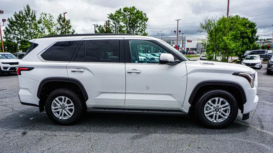 2025 Toyota Sequoia SR5