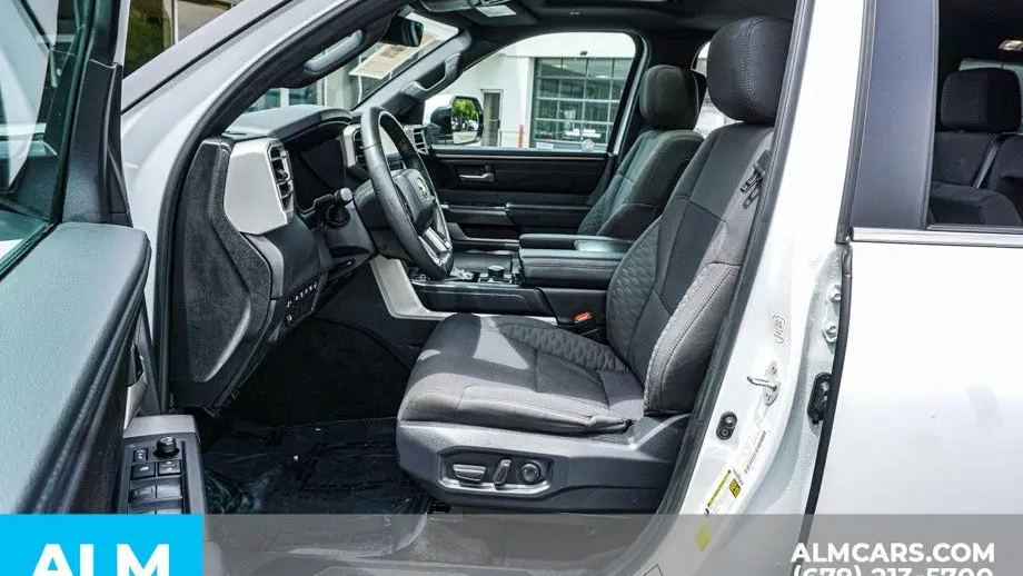 2025 Toyota Sequoia SR5
