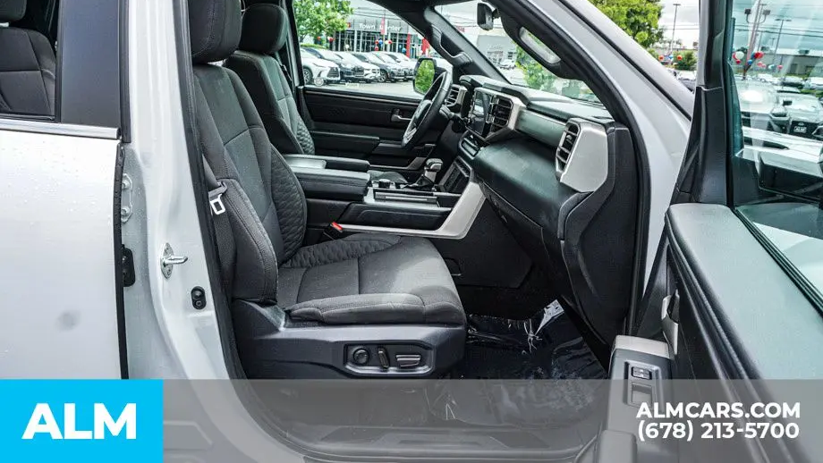 2025 Toyota Sequoia SR5