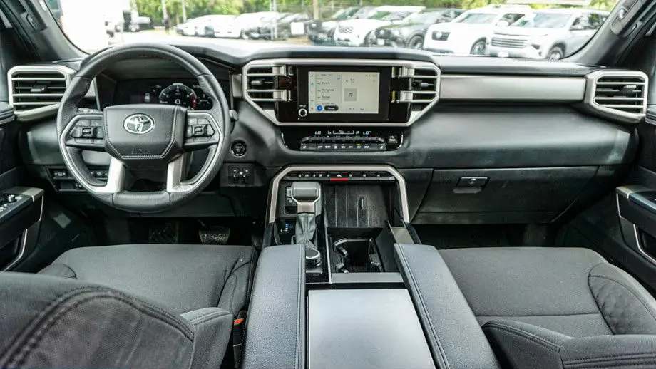 2025 Toyota Sequoia SR5