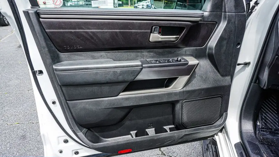 2025 Toyota Sequoia SR5