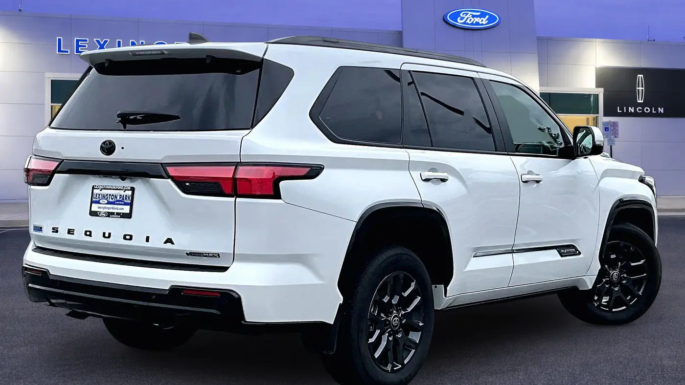 2025 Toyota Sequoia SR5