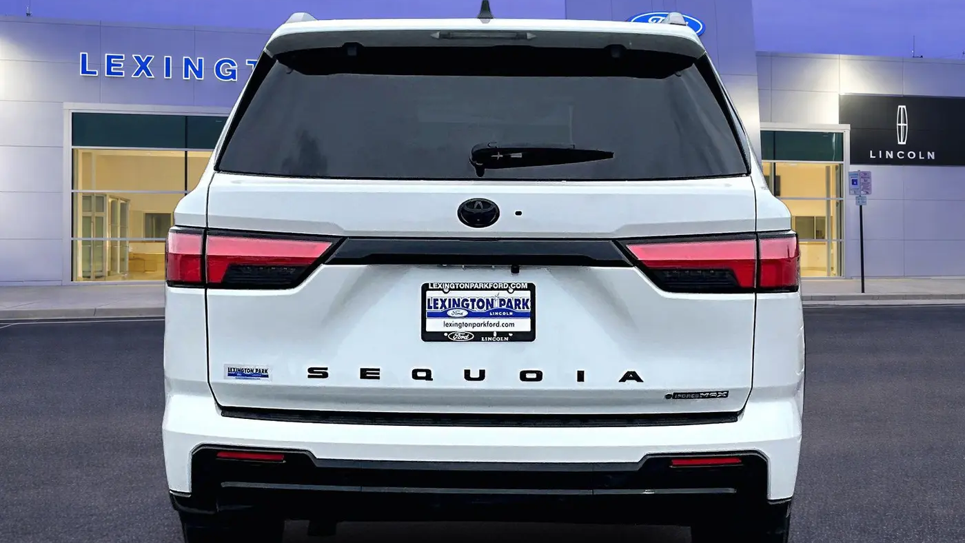 2025 Toyota Sequoia SR5