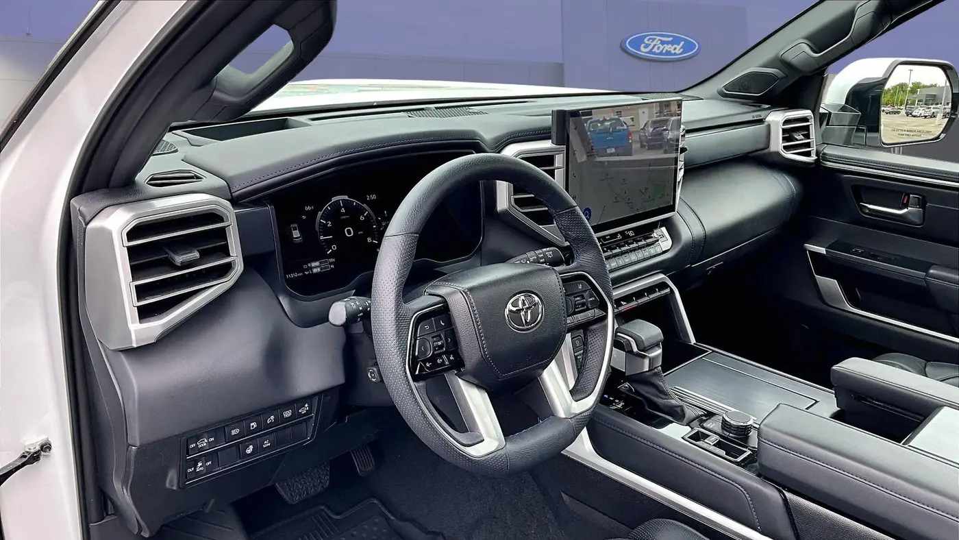 2025 Toyota Sequoia SR5