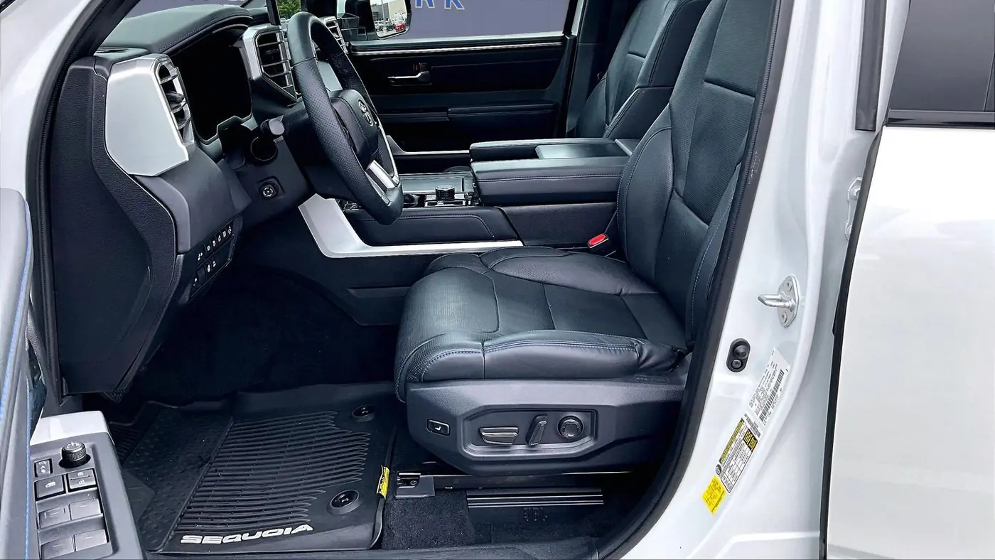 2025 Toyota Sequoia SR5
