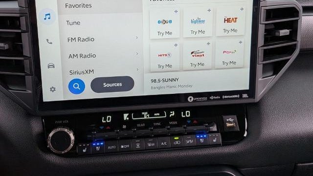2024 Toyota Sequoia SR5